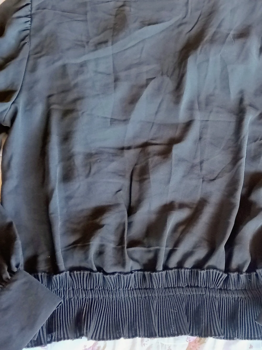 New York & Company Black Ruffled V-Neck Women's Blouse